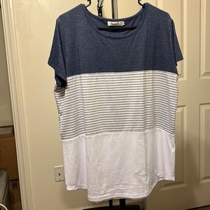 Women’s short sleeve shirt